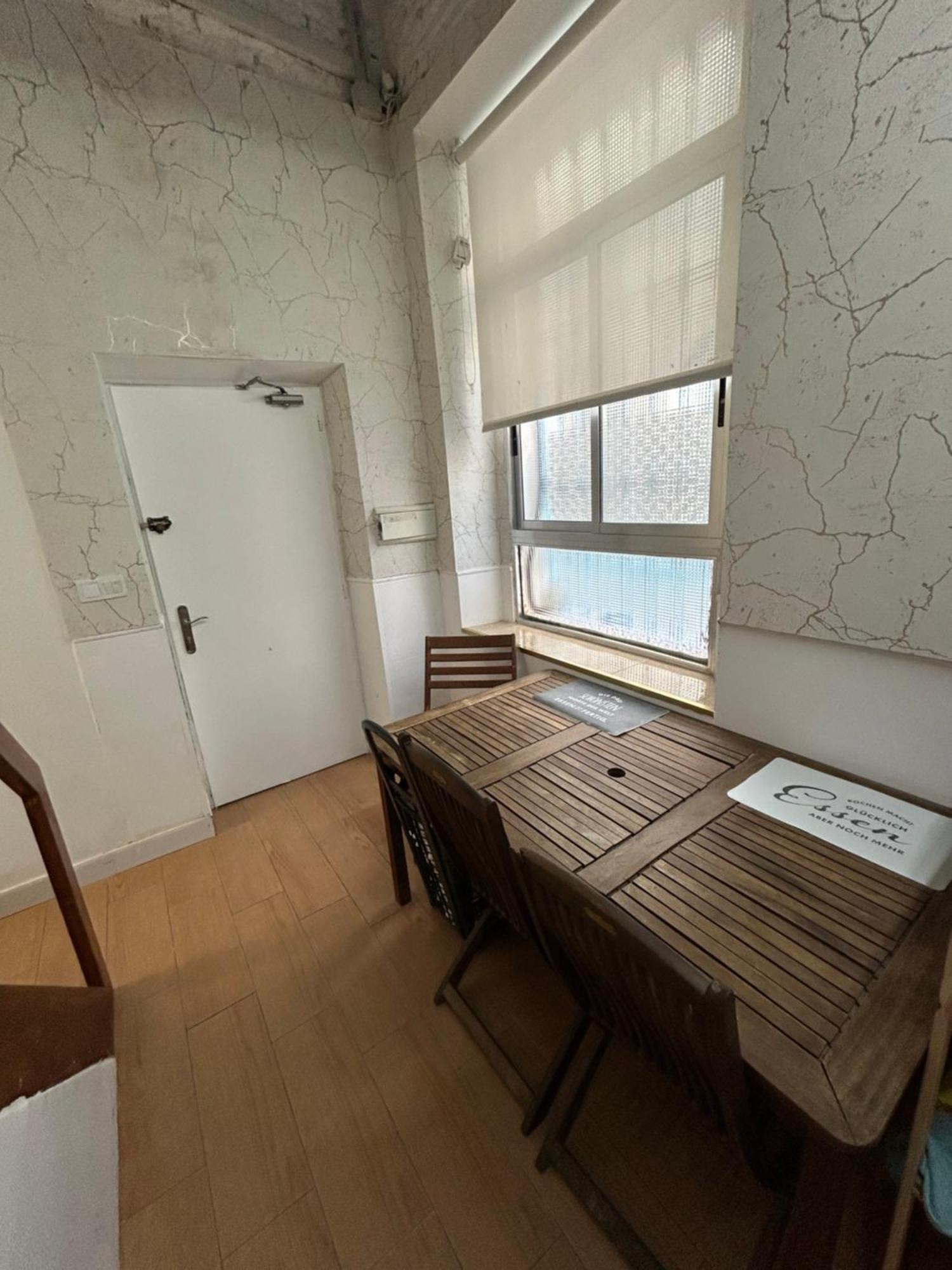 Airbhouse Private Rooms & Apartments Sevilla Exterior foto